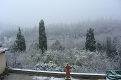 Monastery of Sargiano: the large Cloister covered by the snow